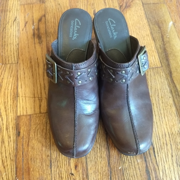 clarks bendables clogs